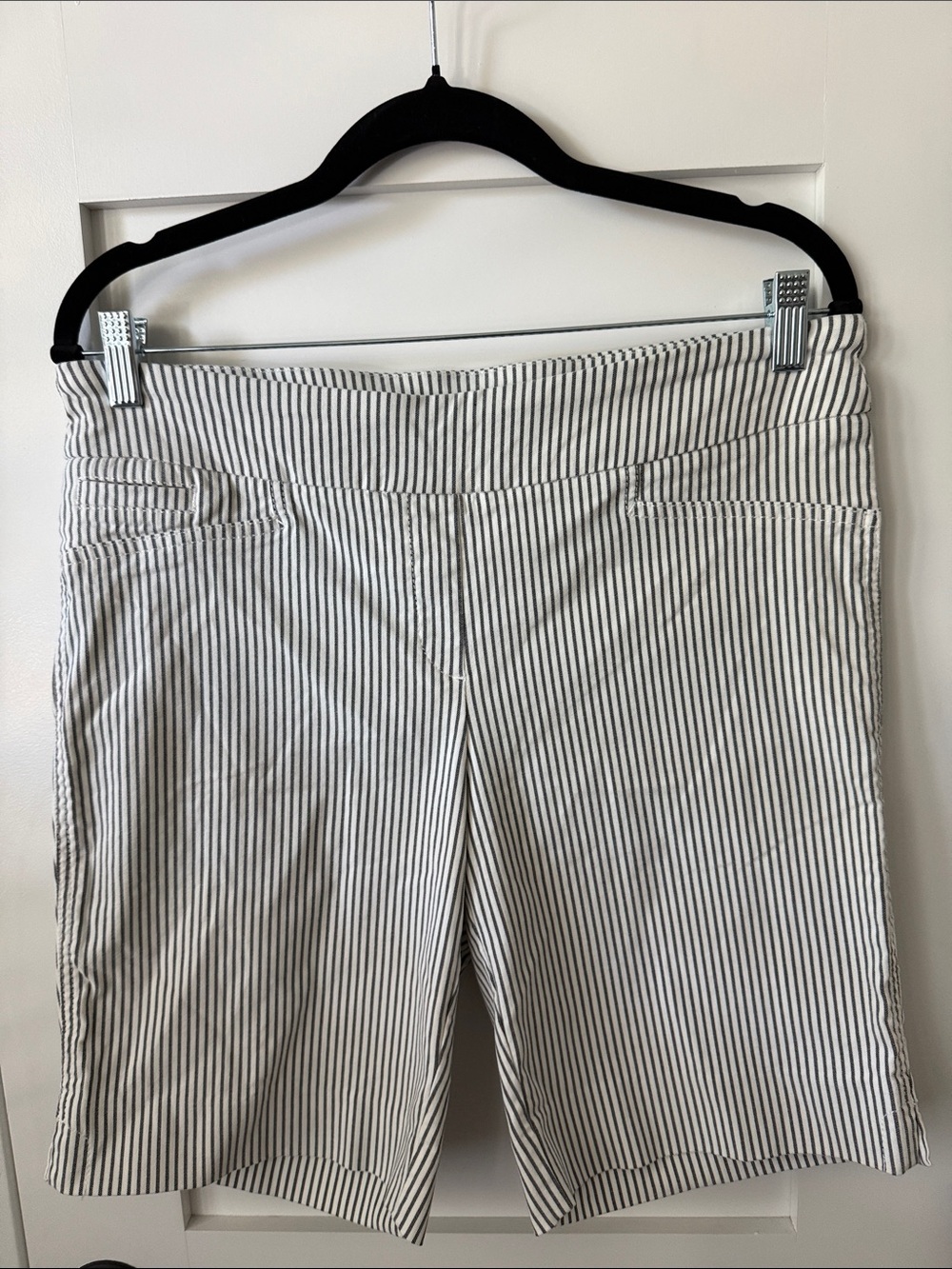 Hilary Radley White and Gray Vertical-Stripe Shorts